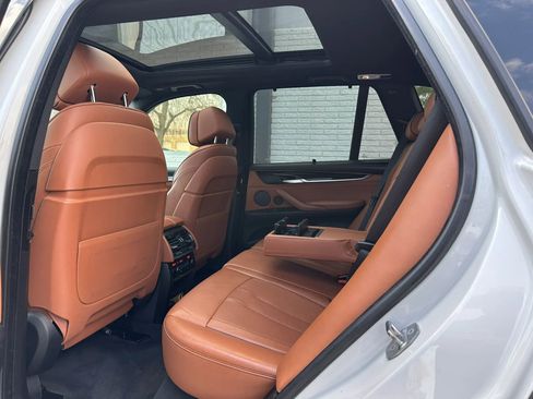 Used 2017 BMW X5 xDrive50i image 19