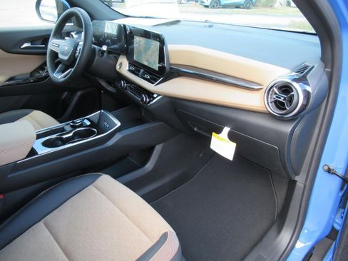 New 2026 Chevrolet Equinox ACTIV image 11