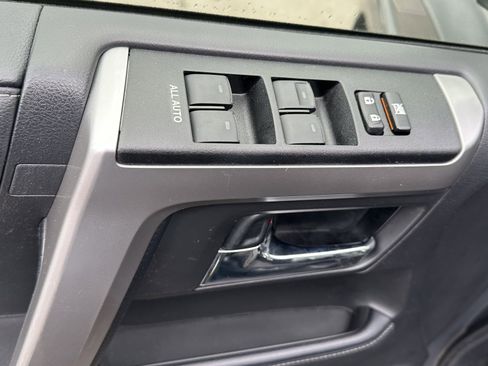 Used 2024 Toyota 4Runner SR5 image 17