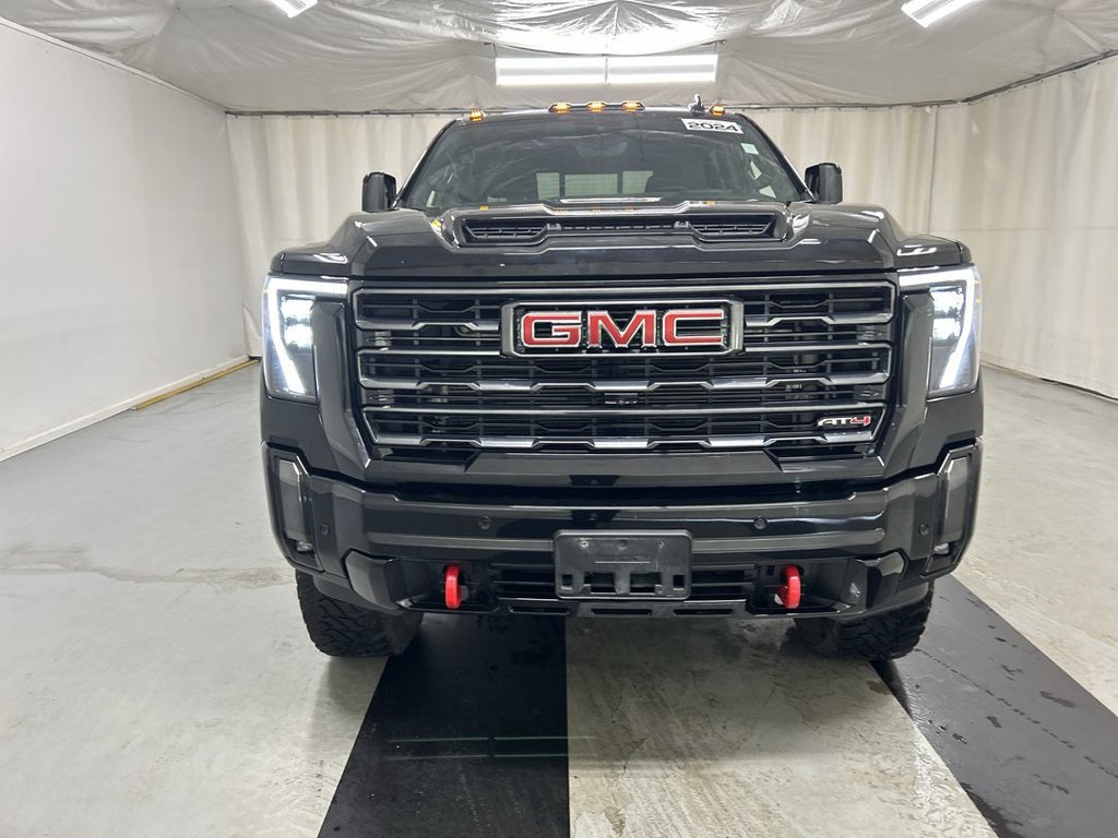 Used 2024 GMC Sierra 2500 AT4 w/ Technology Package AWD/4WD image 3