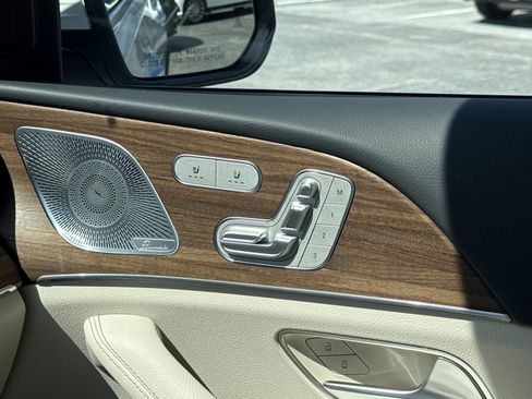 New 2026 Mercedes-Benz GLS 450 4MATIC image 37