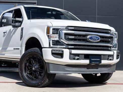 Used 2020 Ford F250 Platinum w/ FX4 Off-Road Package image 5