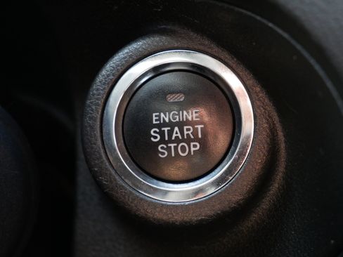 Used 2024 Subaru Forester Premium AWD/4WD image 31