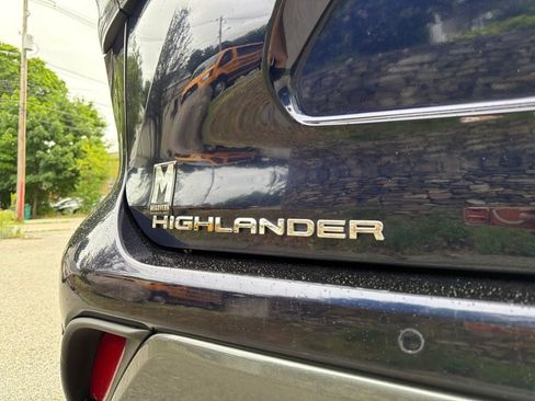 Used 2020 Toyota Highlander Limited AWD/4WD image 12