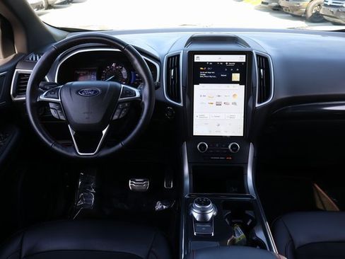 Used 2021 Ford Edge ST-Line image 14