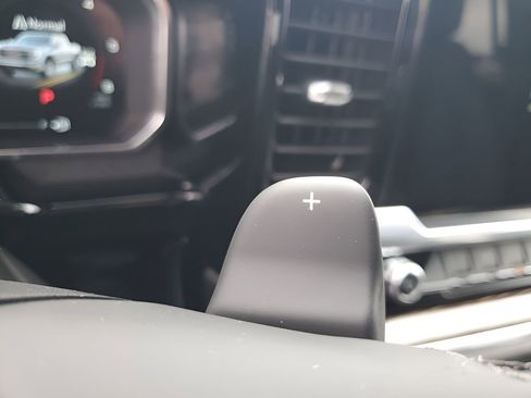 New 2026 GMC Sierra 1500 Elevation image 36