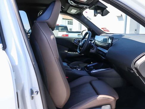 Used 2025 BMW X3 xDrive30i AWD/4WD image 15