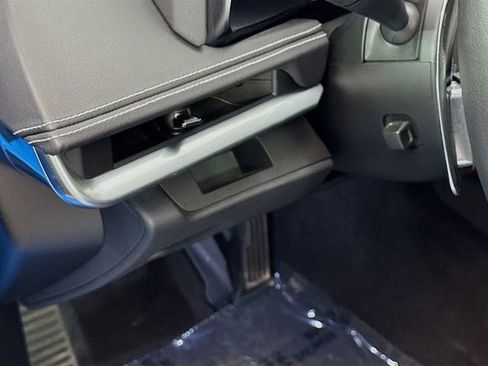 Used 2023 Chevrolet Corvette Stingray Coupe w/ Z51 Performance Package image 11