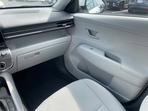 New 2026 Hyundai Kona SE FWD image 18