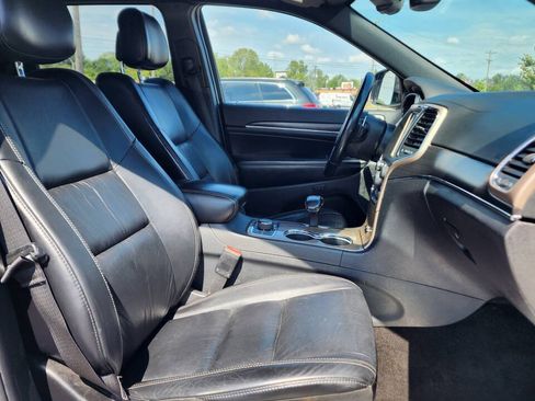 Used 2015 Jeep Grand Cherokee Limited AWD/4WD image 16