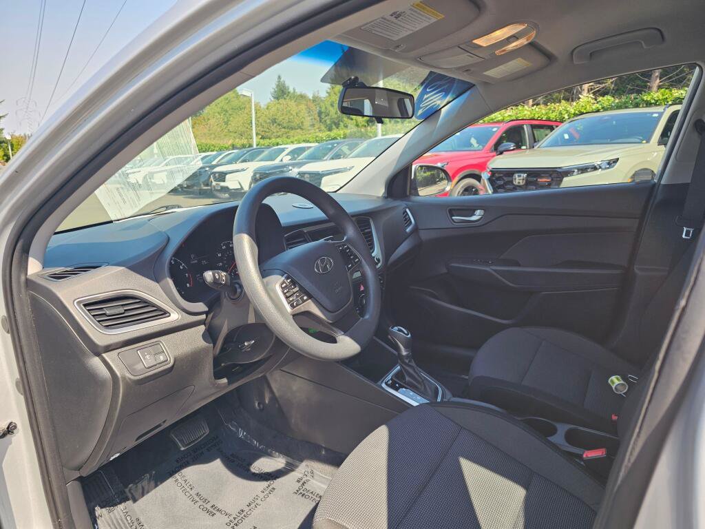 Used 2018 Hyundai Accent SE FWD image 24
