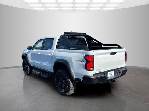 Used 2025 Chevrolet Colorado ZR2 w/ Midnight Edition image 6