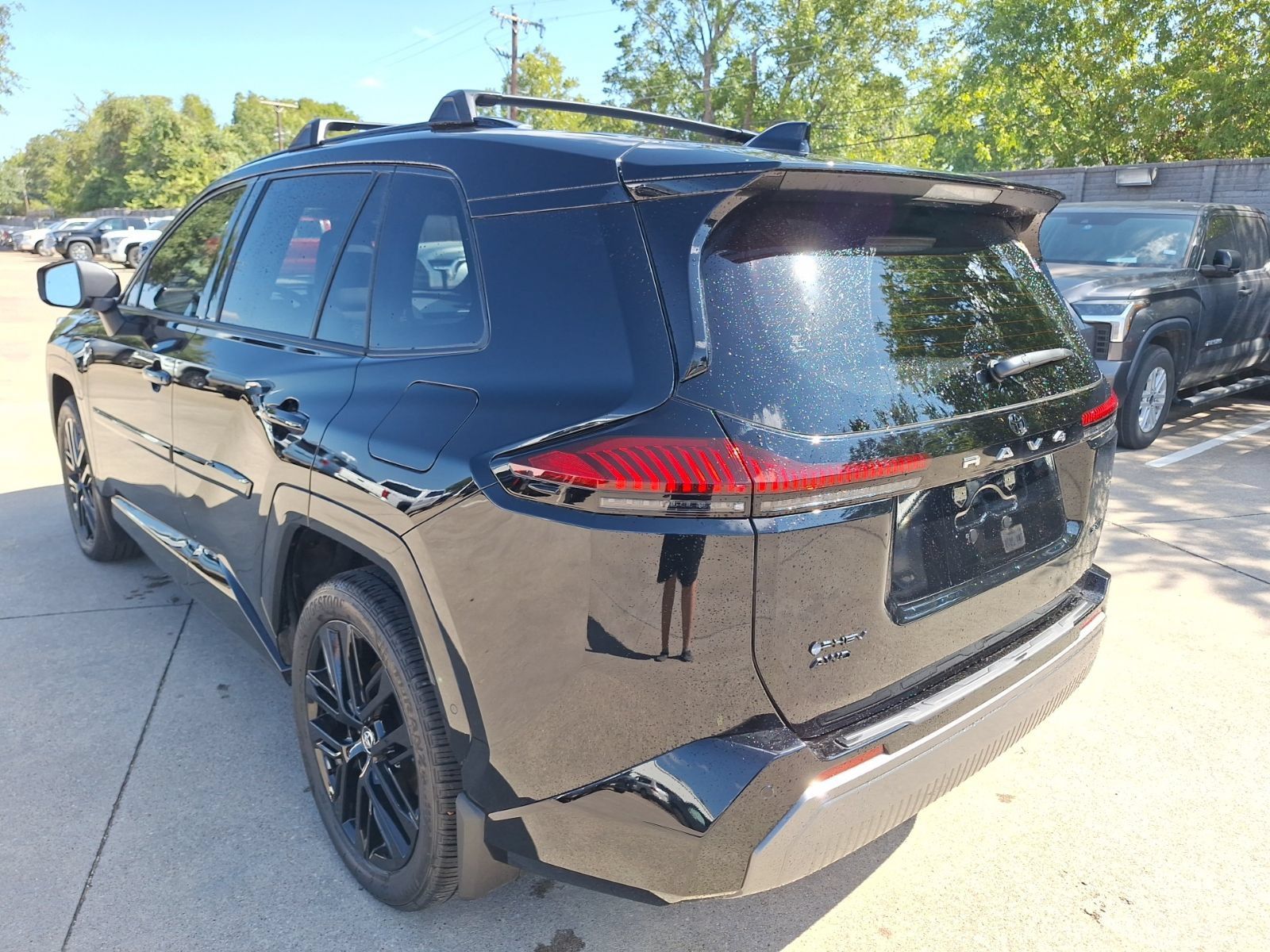 Used 2026 Toyota RAV4 XSE w/ Panoramic Sun Roof Package AWD/4WD image 4