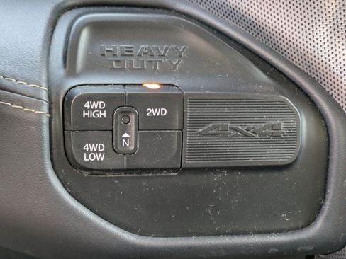 Used 2019 RAM 3500 Limited image 30