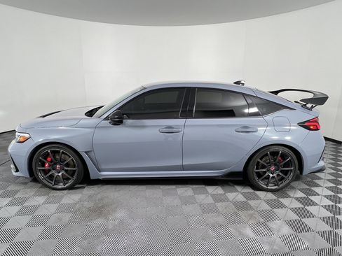 Used 2023 Honda Civic Type R image 9