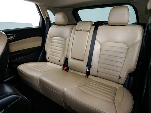 Used 2015 Ford Edge SEL w/ Equipment Group 201A image 18