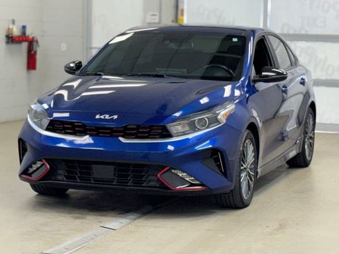 Used 2024 Kia Forte GT-Line w/ GT-Line Premium Package FWD image 3