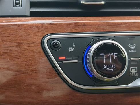 Used 2020 Audi A4 2.0T Premium image 21