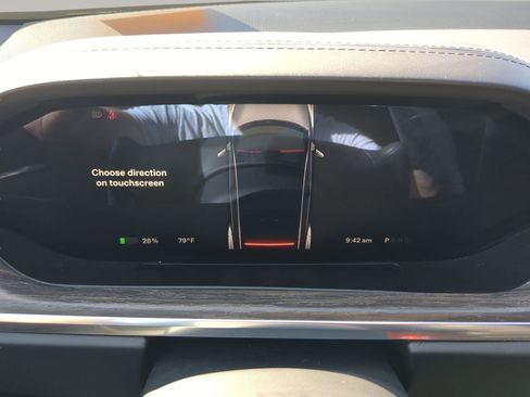 Used 2022 Tesla Model S image 59