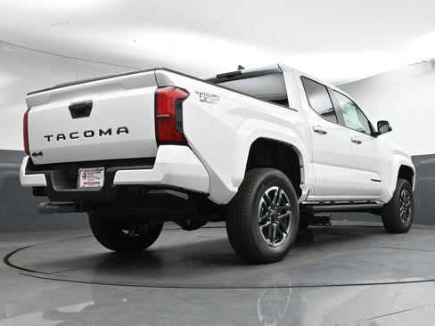 New 2025 Toyota Tacoma TRD Sport image 28