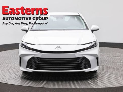 Used 2025 Toyota Camry LE FWD image 2