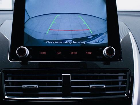 Used 2024 Mitsubishi Eclipse Cross SE image 13