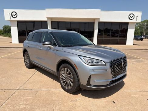 Used 2024 Lincoln Corsair Reserve w/ Equipment Group 201A AWD/4WD image 2
