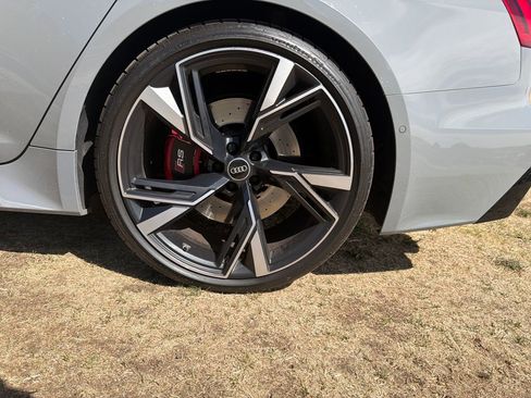 Used 2022 Audi RS 6 image 36