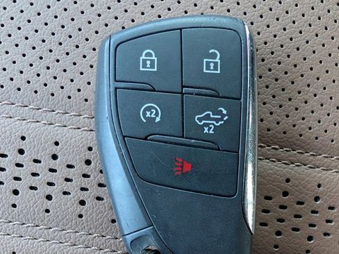 Used 2024 Chevrolet Silverado 1500 High Country image 28