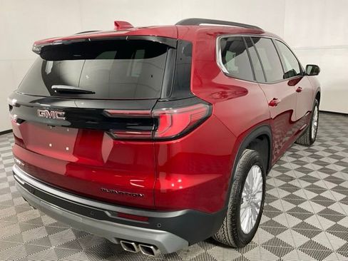 Used 2025 GMC Acadia Elevation w/ Elevation Premium Package image 8