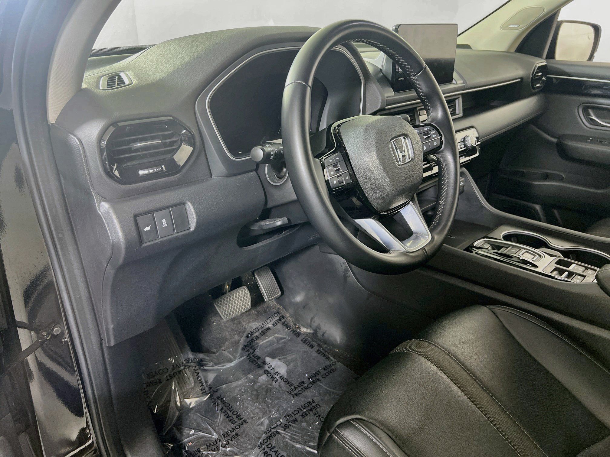 Used 2023 Honda Pilot Touring image 9