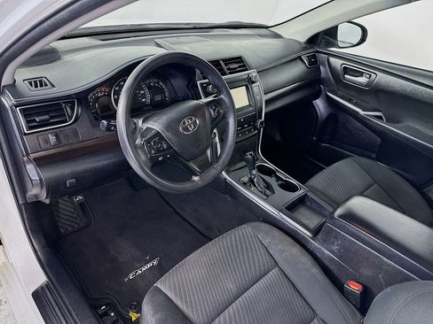 Used 2015 Toyota Camry LE FWD image 27