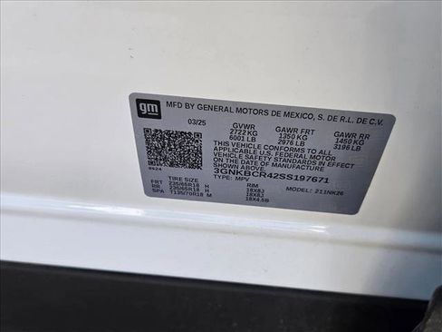 Used 2025 Chevrolet Blazer LT FWD image 24
