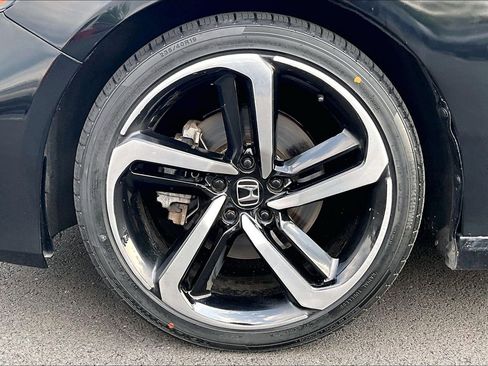 Used 2022 Honda Accord Sport image 9