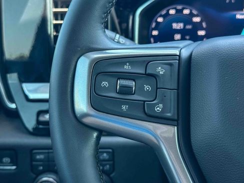 Used 2025 Chevrolet Silverado 3500 LTZ w/ LTZ Premium Package AWD/4WD image 29