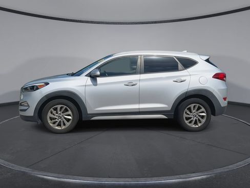 Used 2017 Hyundai Tucson SE Plus w/ Cargo Package FWD image 5