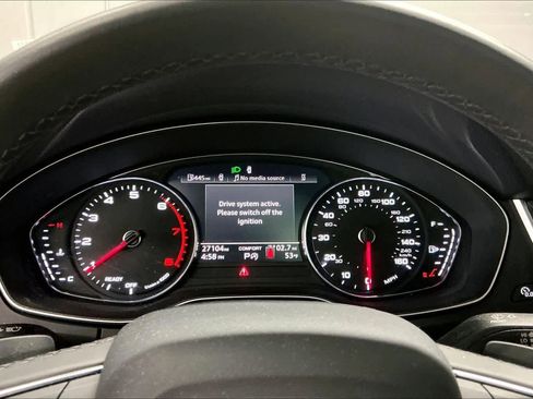 Used 2023 Audi Q5 2.0T Premium w/ Convenience Package image 22