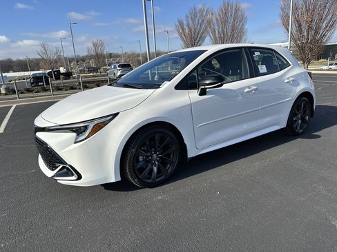 New 2026 Toyota Corolla XSE image 5