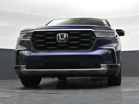 Used 2025 Honda Pilot EX-L image 31