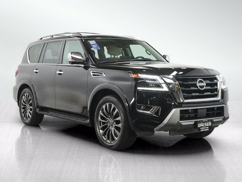 Used 2023 Nissan Armada Platinum w/ Captain's Chairs Package AWD/4WD image 8
