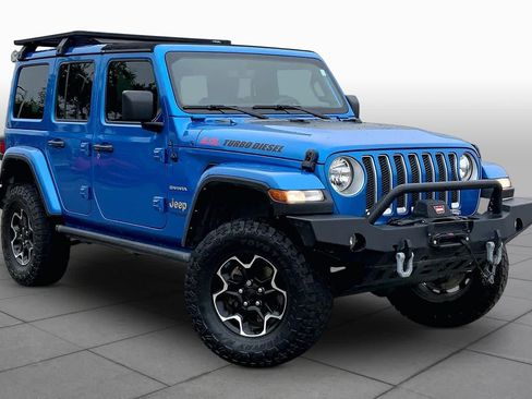 Used 2022 Jeep Wrangler Unlimited Sahara AWD/4WD image 3