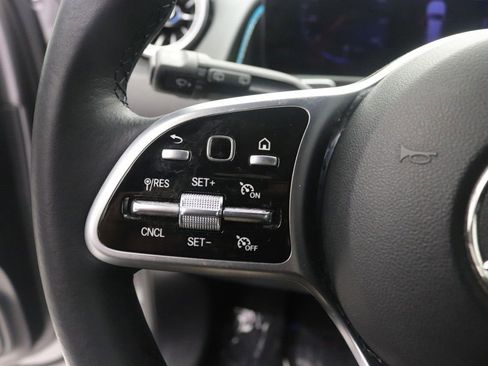 Certified 2022 Mercedes-Benz GLB 250 image 13