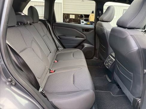 Certified 2025 Subaru Forester Premium image 6