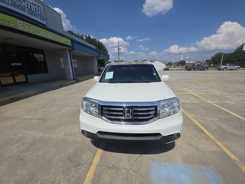 Used 2015 Honda Pilot Touring image 4