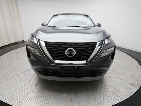 Used 2021 Nissan Rogue SV image 10