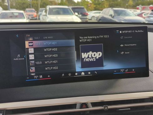 Used 2025 BMW iX xDrive50 image 29