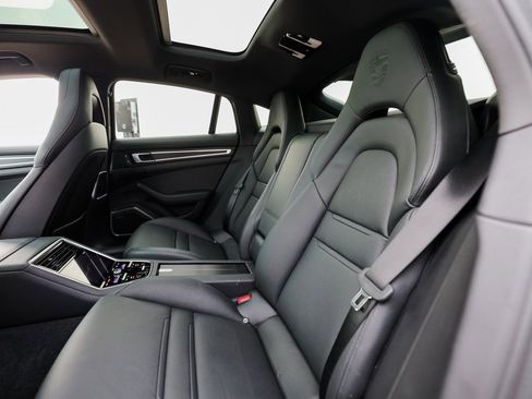 Certified 2023 Porsche Panamera Platinum Edition RWD image 24