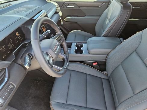 New 2026 GMC Acadia AT4 w/ Luxury Package image 10