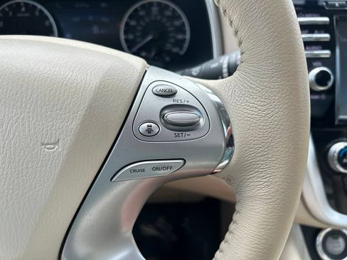 Used 2016 Nissan Murano Platinum w/ Platinum Technology Package FWD image 28