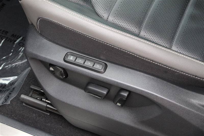 Used 2023 Volkswagen Atlas SEL Premium AWD/4WD image 15
